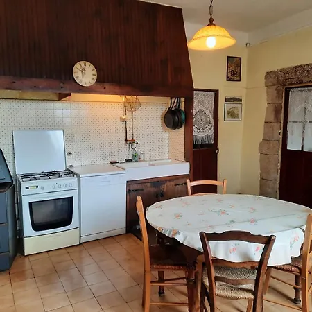 La Maison De Mamee Sanilhac (Ardeche)